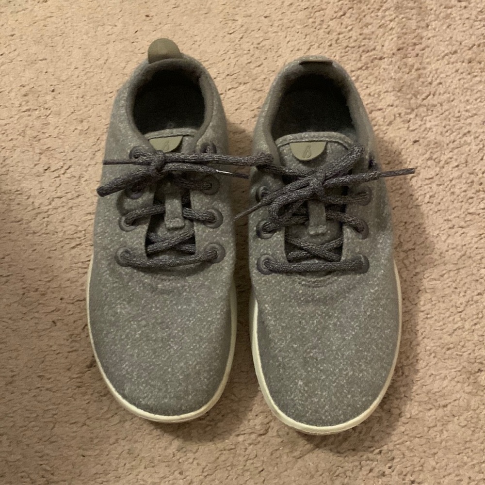 Allbirds Tennis Shoes- Woman’s Tree Runners